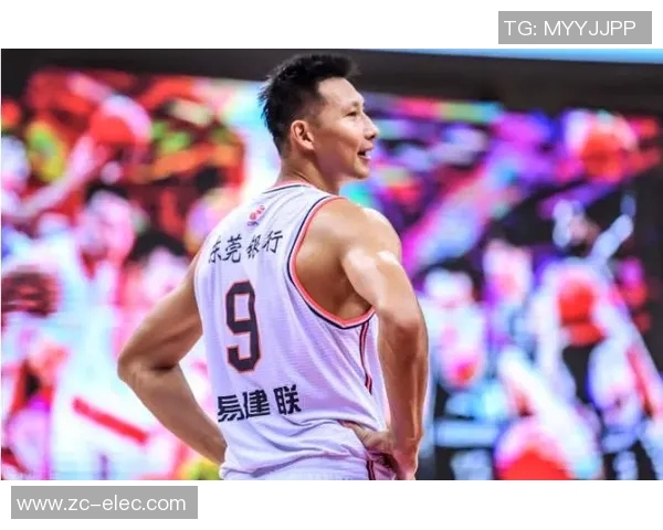 易建联的篮球传奇之路：从少年天才到国家队核心的奋斗故事