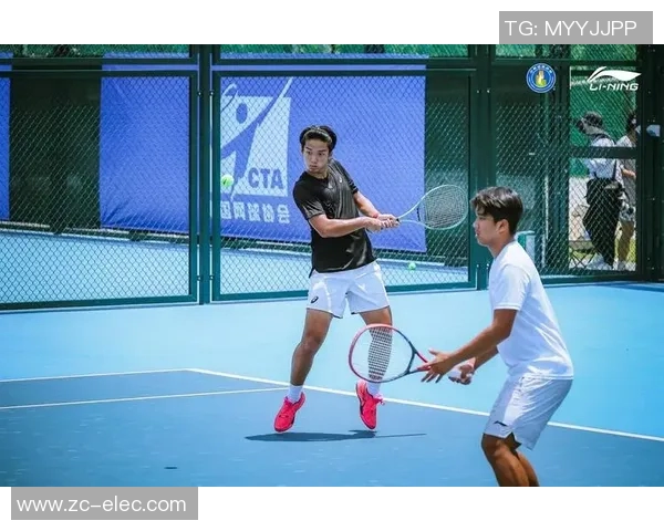 成都网球队进攻策略揭秘：深度解析网球技术与战术的完美结合MBA