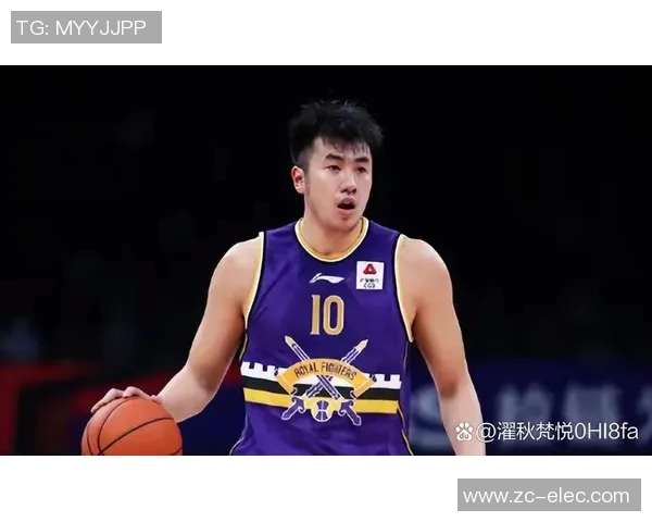 邹雨宸:从篮球新星到职业赛场的奋斗与成长之路 邹雨宸:从篮球新星到职业赛场的奋斗与成长之路