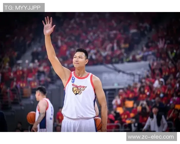 易建联重返赛场展现传奇风采球迷期待他的精彩表现与未来发展 易建联重返赛场展现传奇风采球迷期待他的精彩表现与未来发展