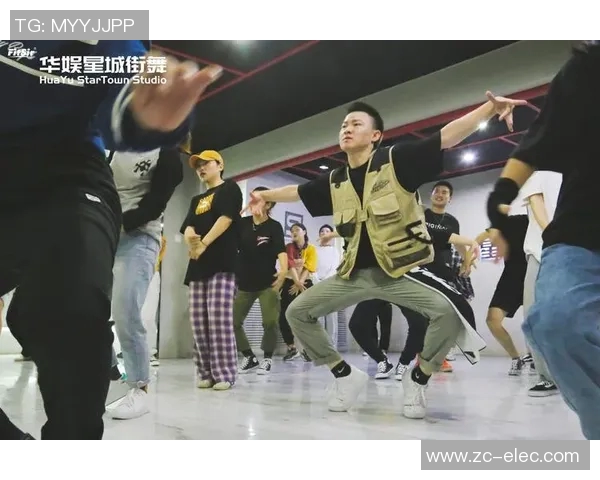 街舞战术解析：上海街舞队如何构建高效进攻体系与战术配合MBA